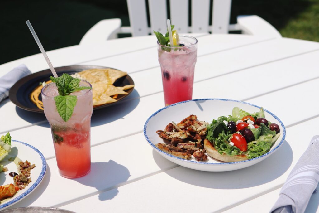 Dining at Nonantum Resort. Photo Credit: Nonantum Resort Dining at Nonantum Resort. Photo Credit: Nonantum Resort