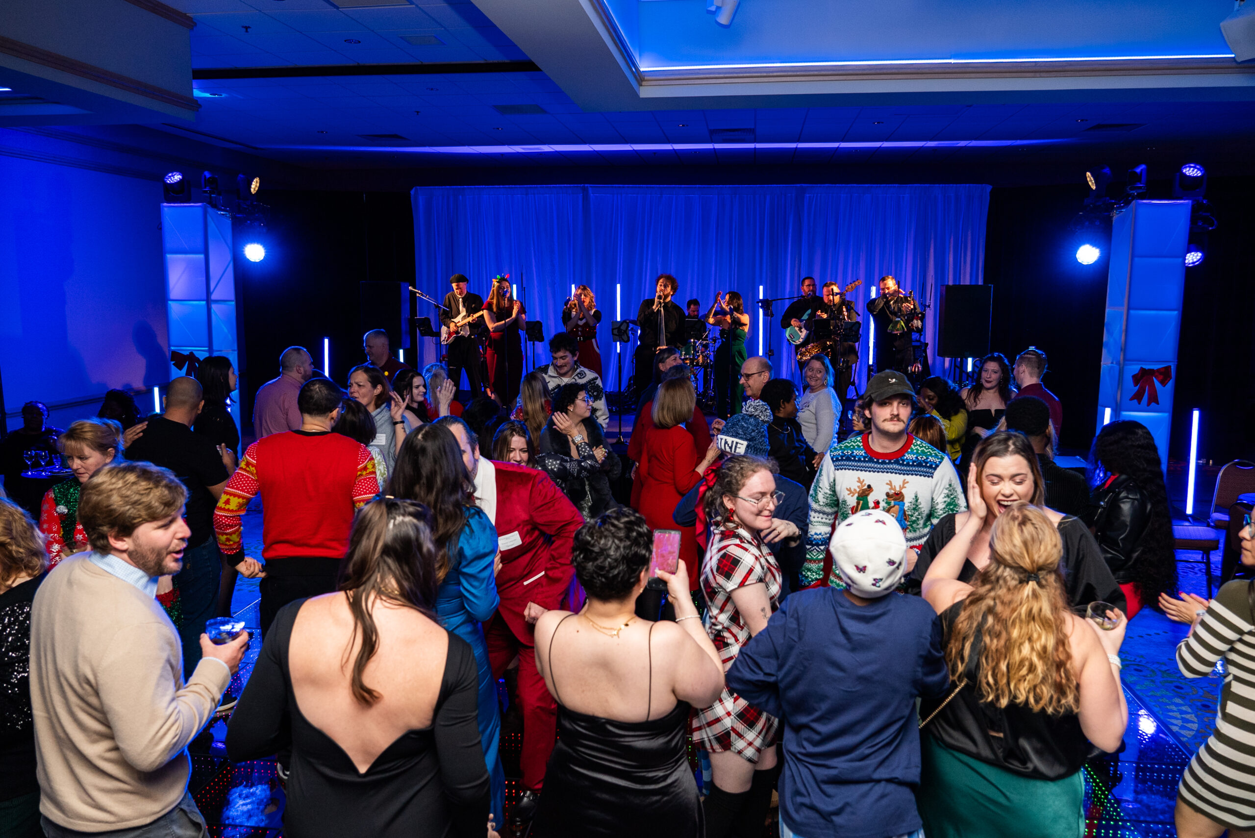 Event. Photo Credit: Holiday Inn by the Bay
