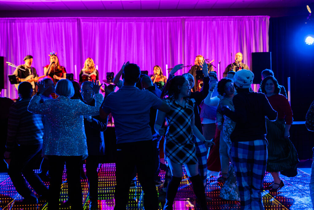 Event. Photo Credit: Holiday Inn by the Bay