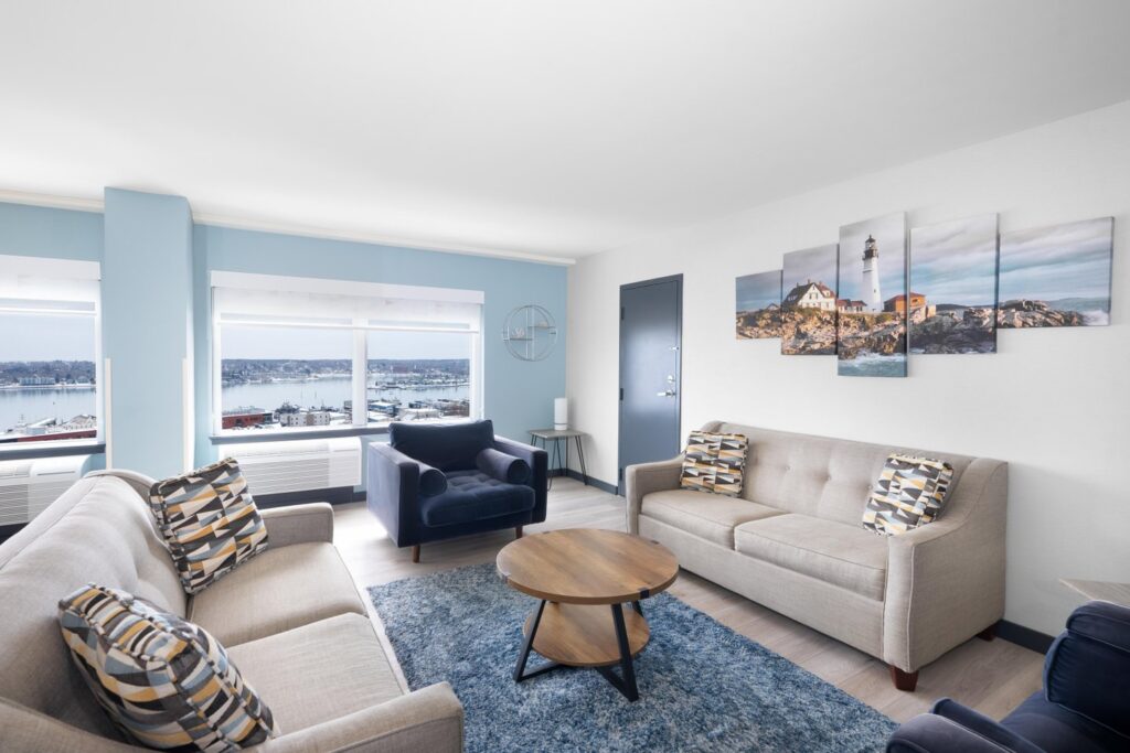 Presidential Suite. Photo Credit:: Holiday Inn by the Bay