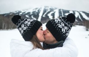 Kiss at Ski Resort. Photography provided by: Waylon Wolfe (Waylon Wolfe Photography