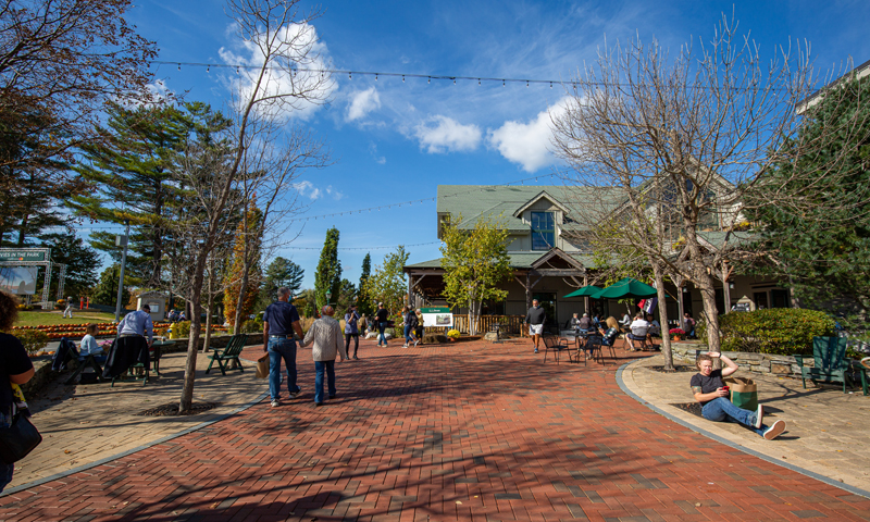 L.L.Bean Campus, Photo Credit Serena Folding