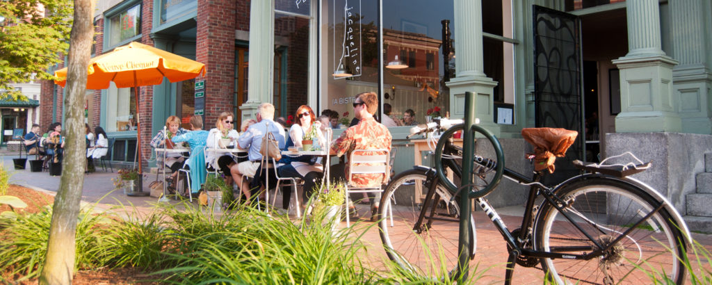 Outdoor Dining in Portland, Photo Credit: Corey Templeton