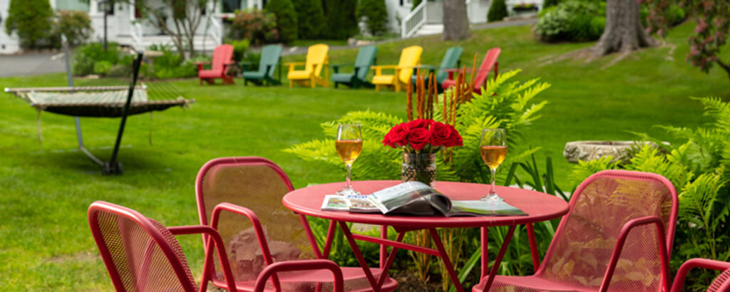 Maine Stay Inn Cottages Outside Lounge Area Photo Courtesy of Kennebunkport Captains Collection