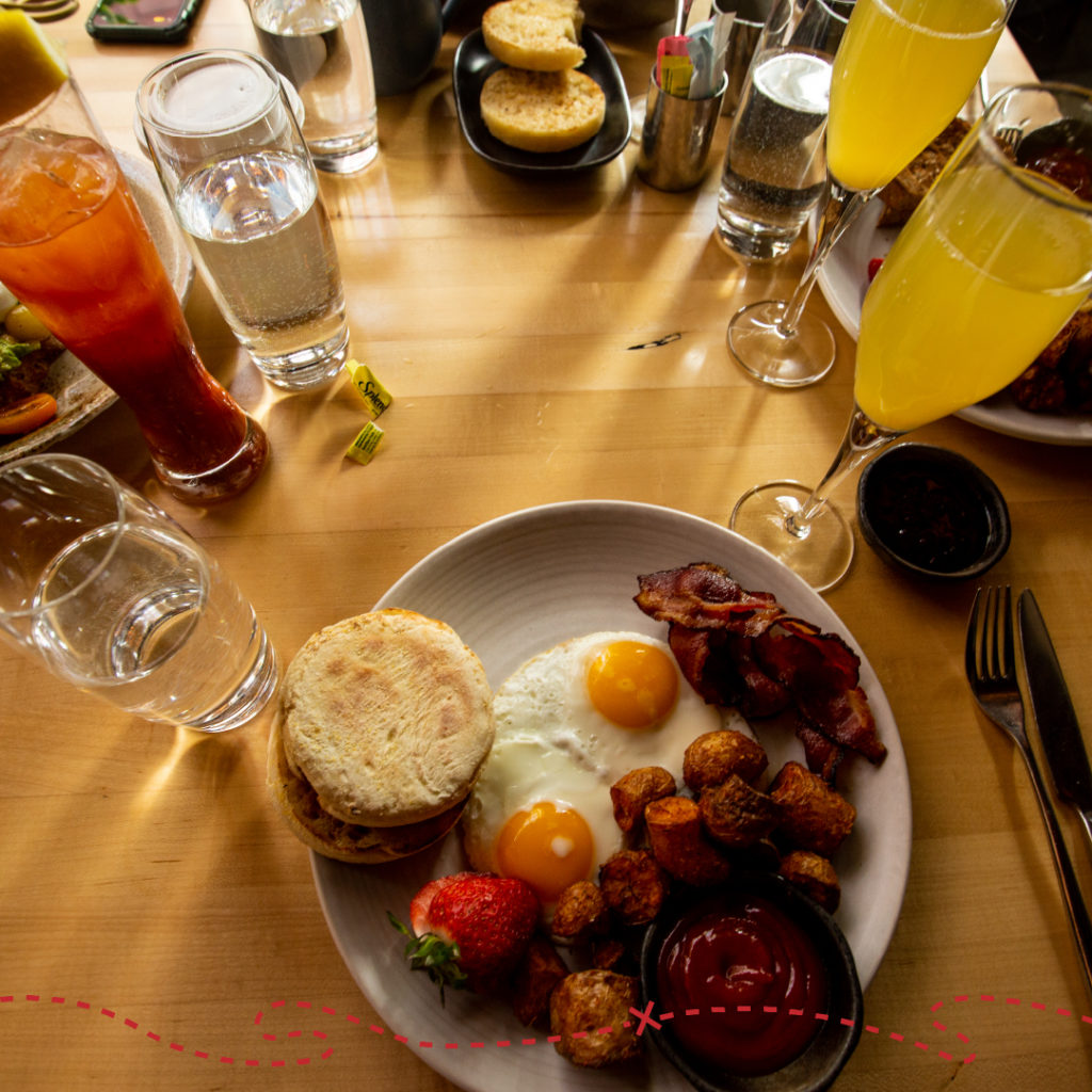 Portland by Plate Breakfast, Photo Credit: Visit USA Parks / Tobey Schmidt