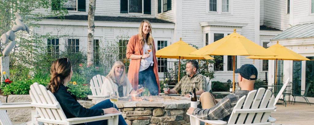 Drinks by Firepit. Photo Credit: Sharyn Peavey Photo