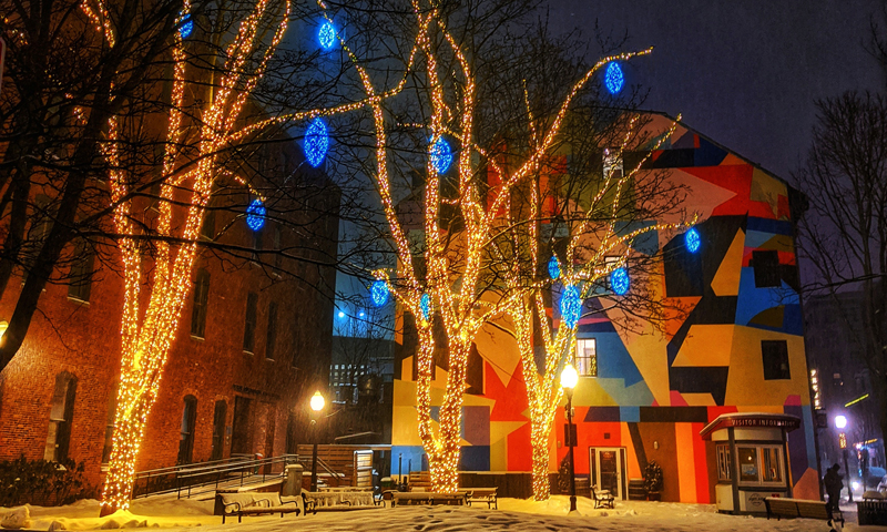 Pandora Winter Lights, Photo Credit Capshore Photography