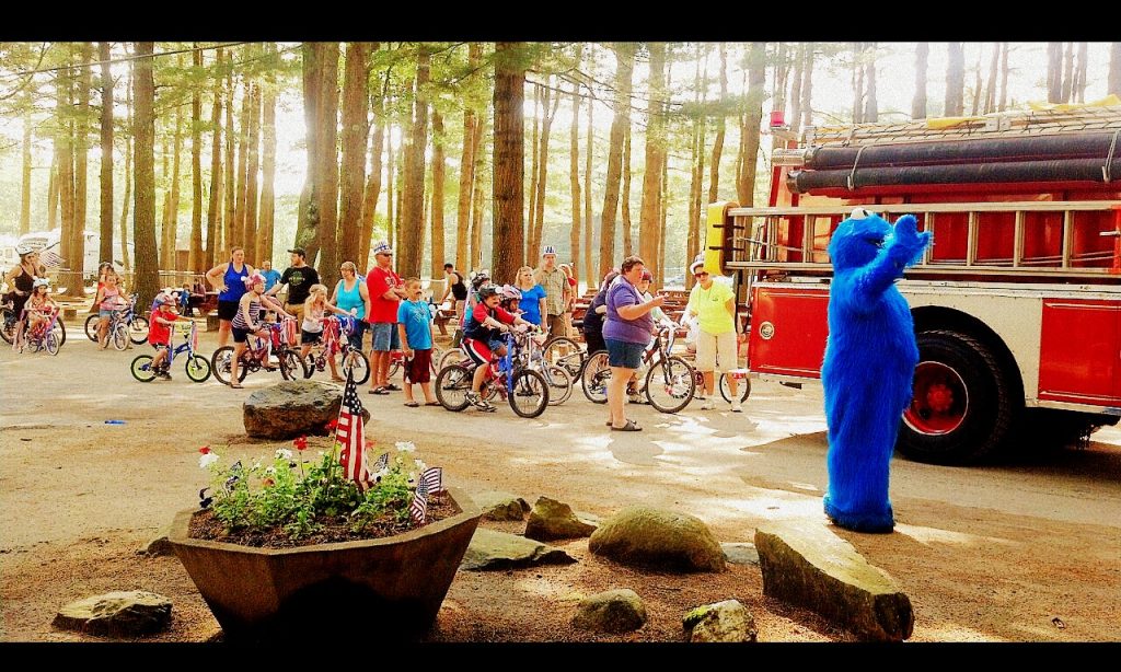 Parade at Wassamki Springs Phoot Credits: Wassamki Springs Parade at Wassamki Springs Phoot Credits: Wassamki Springs