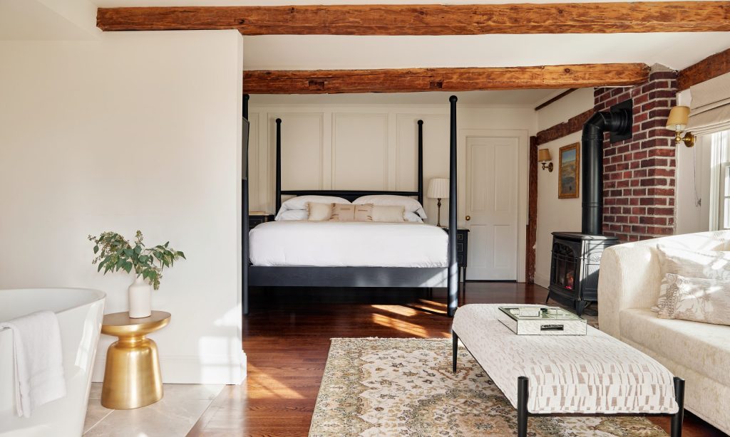 Kennebunkport Captains Collection, Photo Credits: Read McKendree Kennebunkport Captains Collection, Photo Credits: Read McKendree