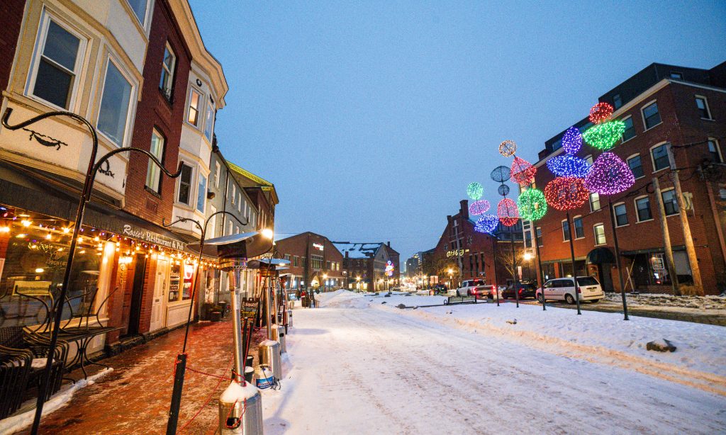 Downtown Portland Pandora lights, Photo Credits: Capshore Photography