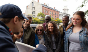 Portland by the Foot Tour. Photo Credit: Hannah Daly