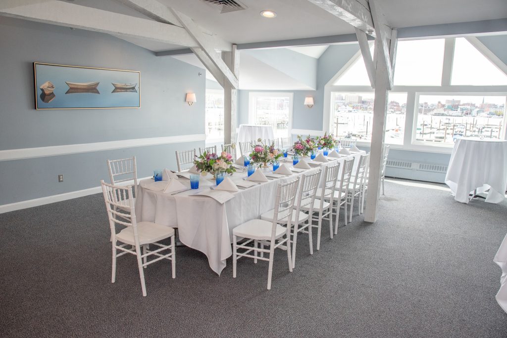 Dining Table in Spinnaker Room, Photo Credits: Saltwater Grille Dining Table in Spinnaker Room, Photo Credits: Saltwater Grille