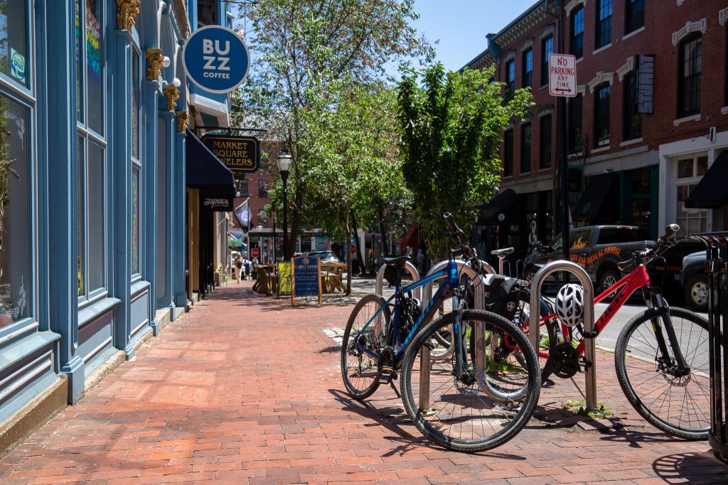 Bikes Downtown Portland, Photo Credits, Serena Folding