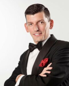 Sensational Night of Sinatra with Patrick Tobin. Photo Courtesy of Maine Classic Car Museum