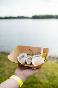 Lady-Shuckers-Photo Credit: Capshore Photography