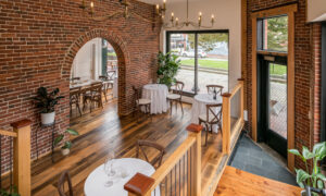 Ballast interior dinning, Photo Credit: PGM Photography