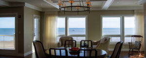 Alouette suite dinning room, Photo Credit: Lauren Peters at Visit Portland