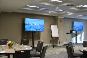 Winter presentation to meeting group; Photo Credit: Lauren Witt at Visit Portland