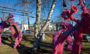 Pink art sculptures in Freeport; Photo Credit: Lauren Witt at Visit Portland