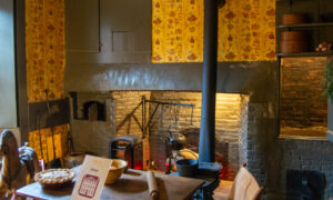 Vintage room in Longfellow House; Photo Credit: Lauren Witt at Visit Portland