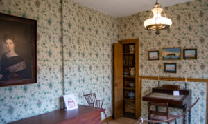 Vintage room in Longfellow House; Photo Credit: Lauren Witt at Visit Portland