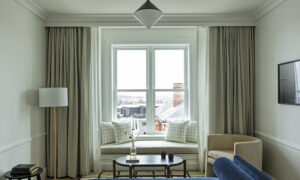 Grand Standard Room at Longfellow Hotel; Photo Credit: Chris Mottalini
