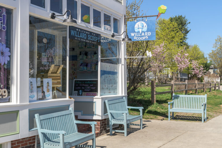 Willard Scoops. Photo Credit: Peter G. Morneau Photography