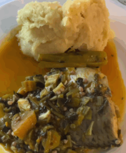 Photographer - @travelingblackwidow Description - Calulu de peixe dish