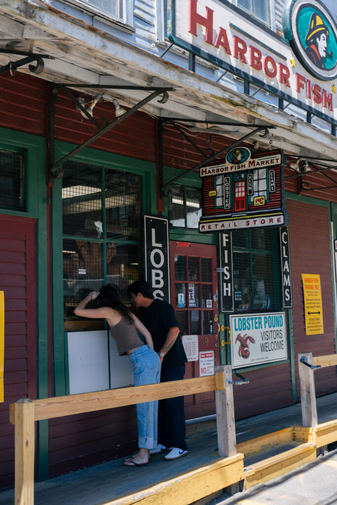 Exterior of Harbor Fish Market. Photo credit: Andy Austin
