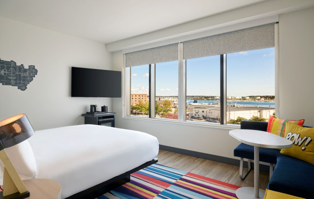 Aloft Guest Room. Photo Courtesy of Crestline Hotels Aloft Guest Room. Photo Courtesy of Crestline Hotels