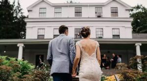 Micro Wedding Package Deal - Photo Credit: Lindsay Vann Photography