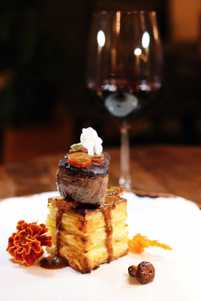 Merriam Vineyards Wine Dinner - Photo Courtesy of Nonantum Resort Merriam Vineyards Wine Dinner - Photo Courtesy of Nonantum Resort